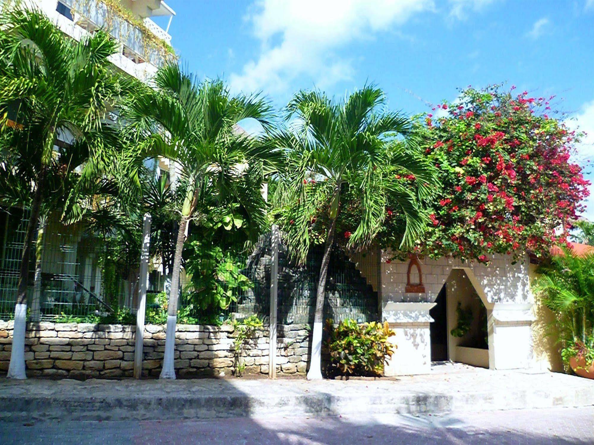 Hotel Labnah Playa del Carmen Bagian luar foto