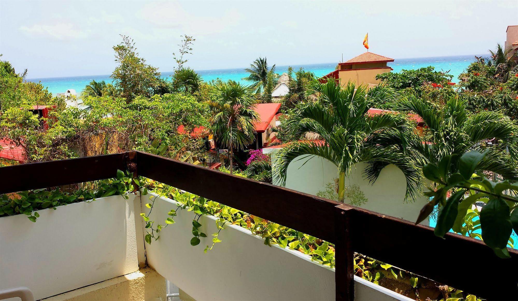 Hotel Labnah Playa del Carmen Bagian luar foto